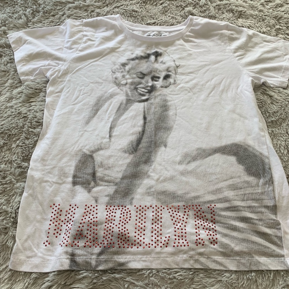Marilyn Monroe Short Sleeve white t-shirt EUC